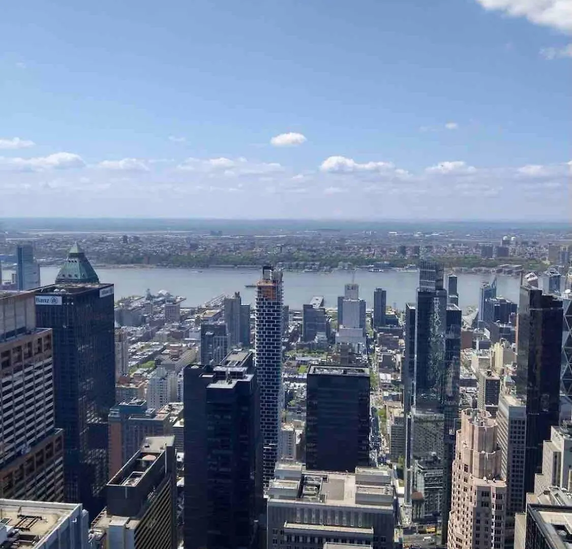 Luxury 2 Bedrooms 2 Bathrooms Corner Apartment Breathtaking City Views Modern Retreat New York United States