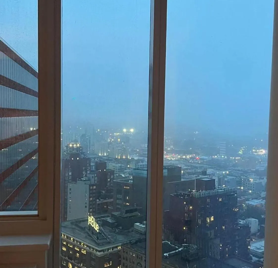 Luxury 2 Bedrooms 2 Bathrooms Corner Apartment Breathtaking City Views Modern Retreat New York 0*,  United States